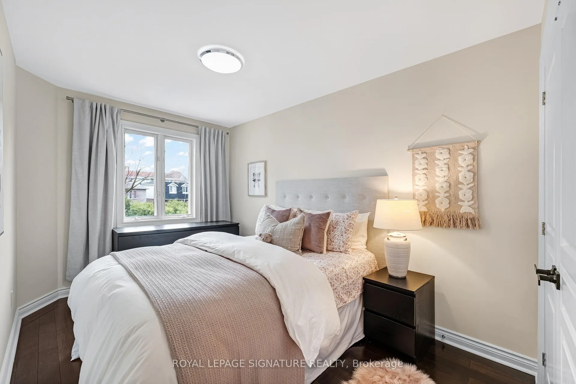 Photo 19 of 343 Sutherland Drive, Toronto, Leaside — HOMEH