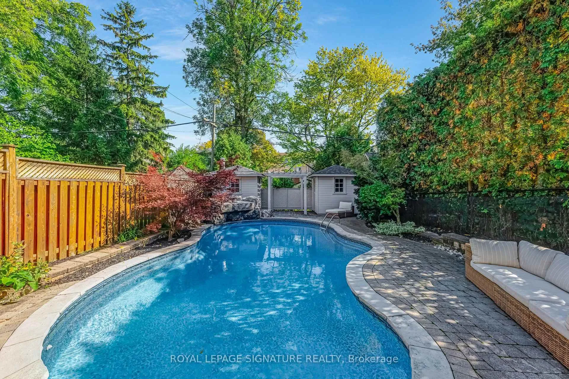 Photo 32 of 343 Sutherland Drive, Toronto, Leaside — HOMEH