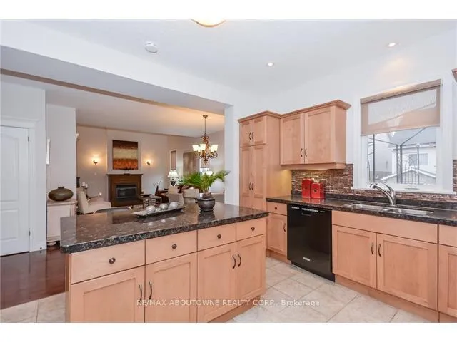 Photo 10 of Unit Upper, 9 Geddes Crescent, Guelph, Kortright West — HOMEH