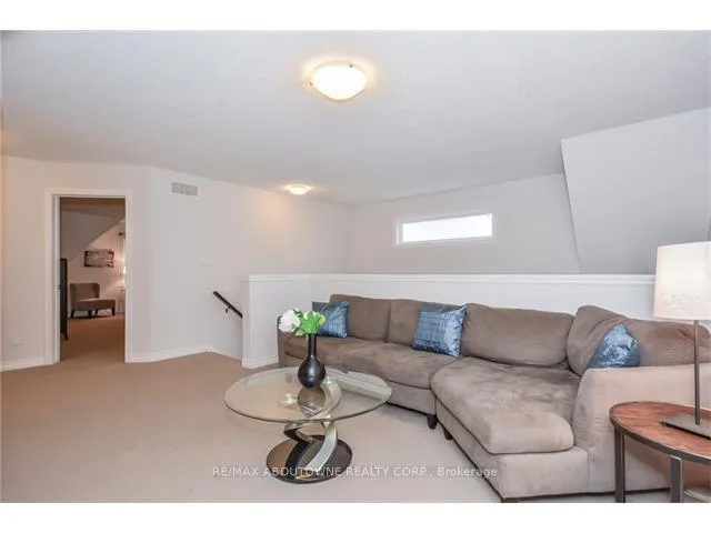 Photo 21 of Unit Upper, 9 Geddes Crescent, Guelph, Kortright West — HOMEH