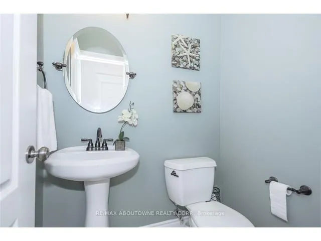 Photo 31 of Unit Upper, 9 Geddes Crescent, Guelph, Kortright West — HOMEH