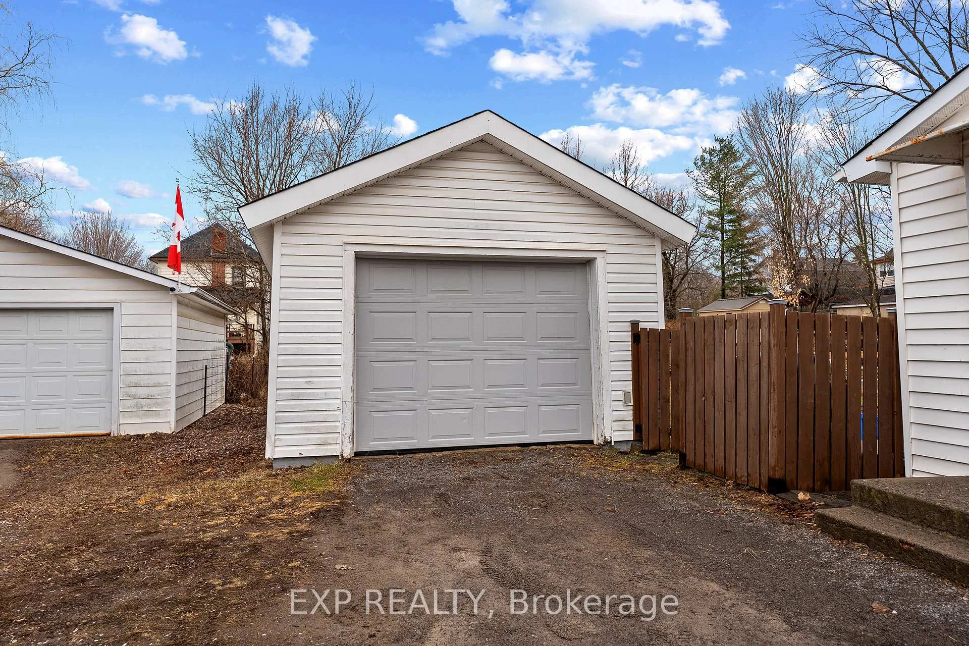 Photo 3 of 270 Harry Street, Renfrew — HOMEH