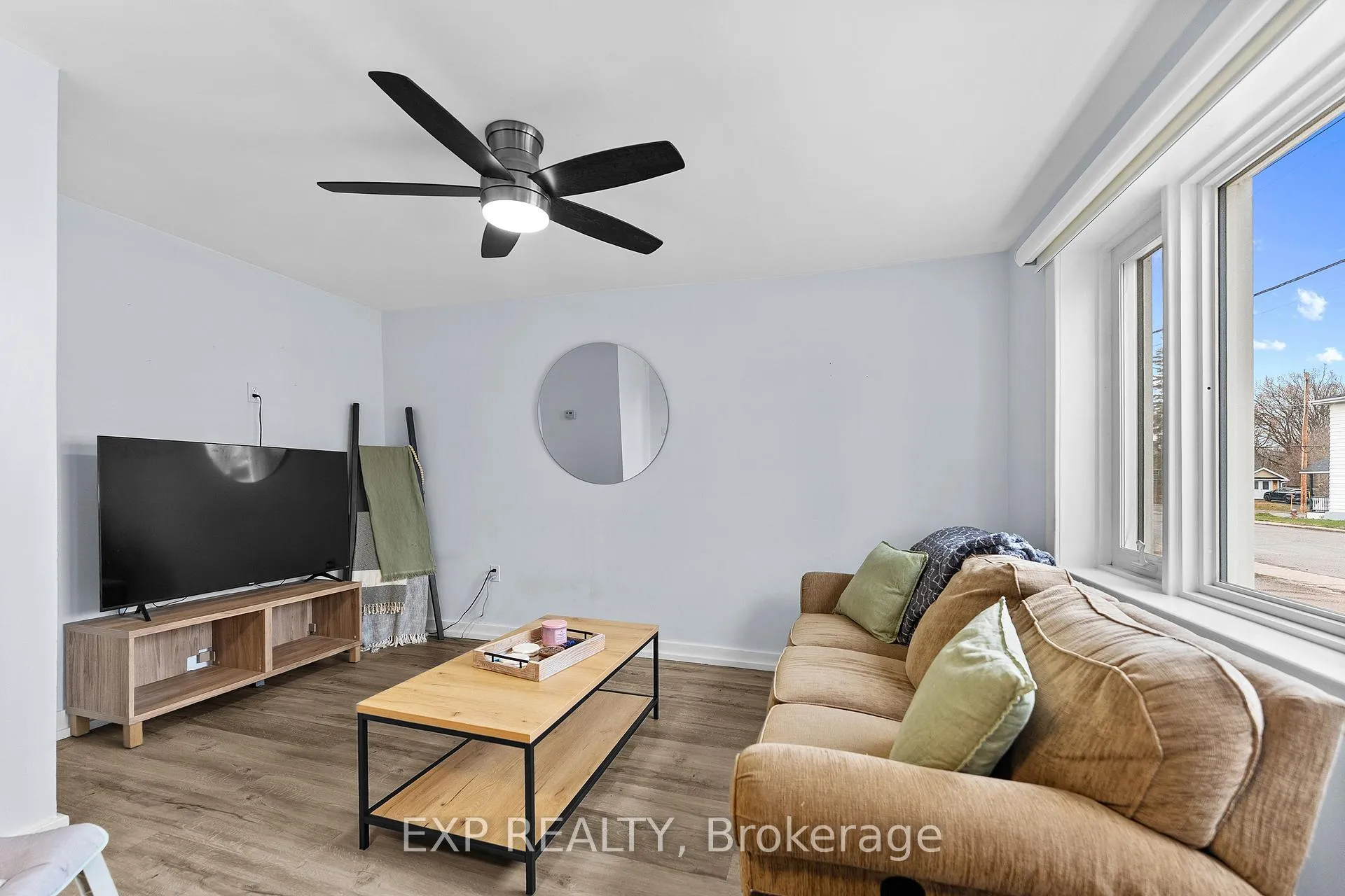 Photo 12 of 270 Harry Street, Renfrew — HOMEH