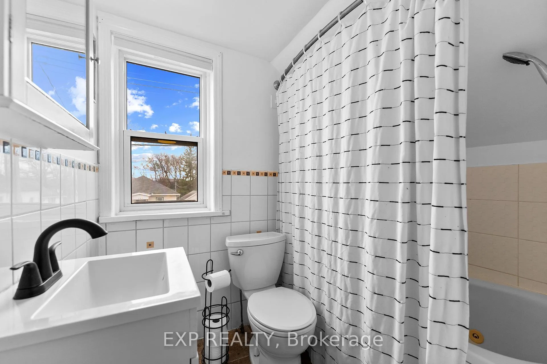 Photo 31 of 270 Harry Street, Renfrew — HOMEH