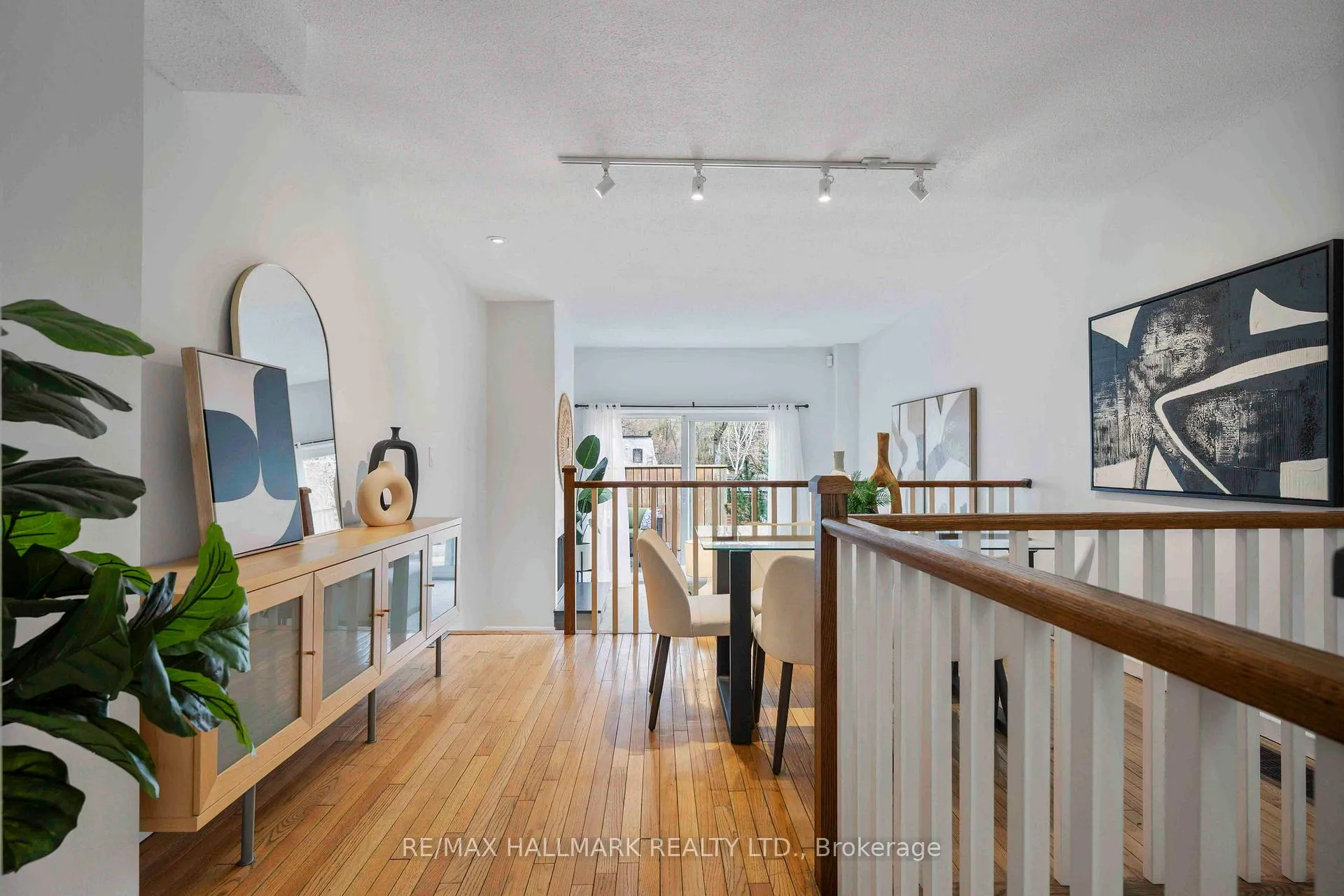 Photo 8 of 455 Broadview Avenue, Toronto, North Riverdale — HOMEH