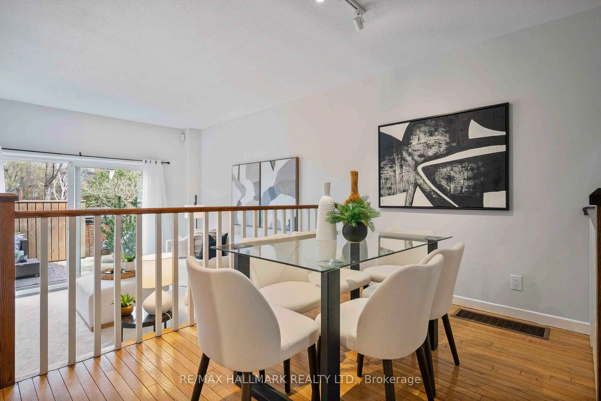 Photo 10 of 455 Broadview Avenue, Toronto, North Riverdale — HOMEH
