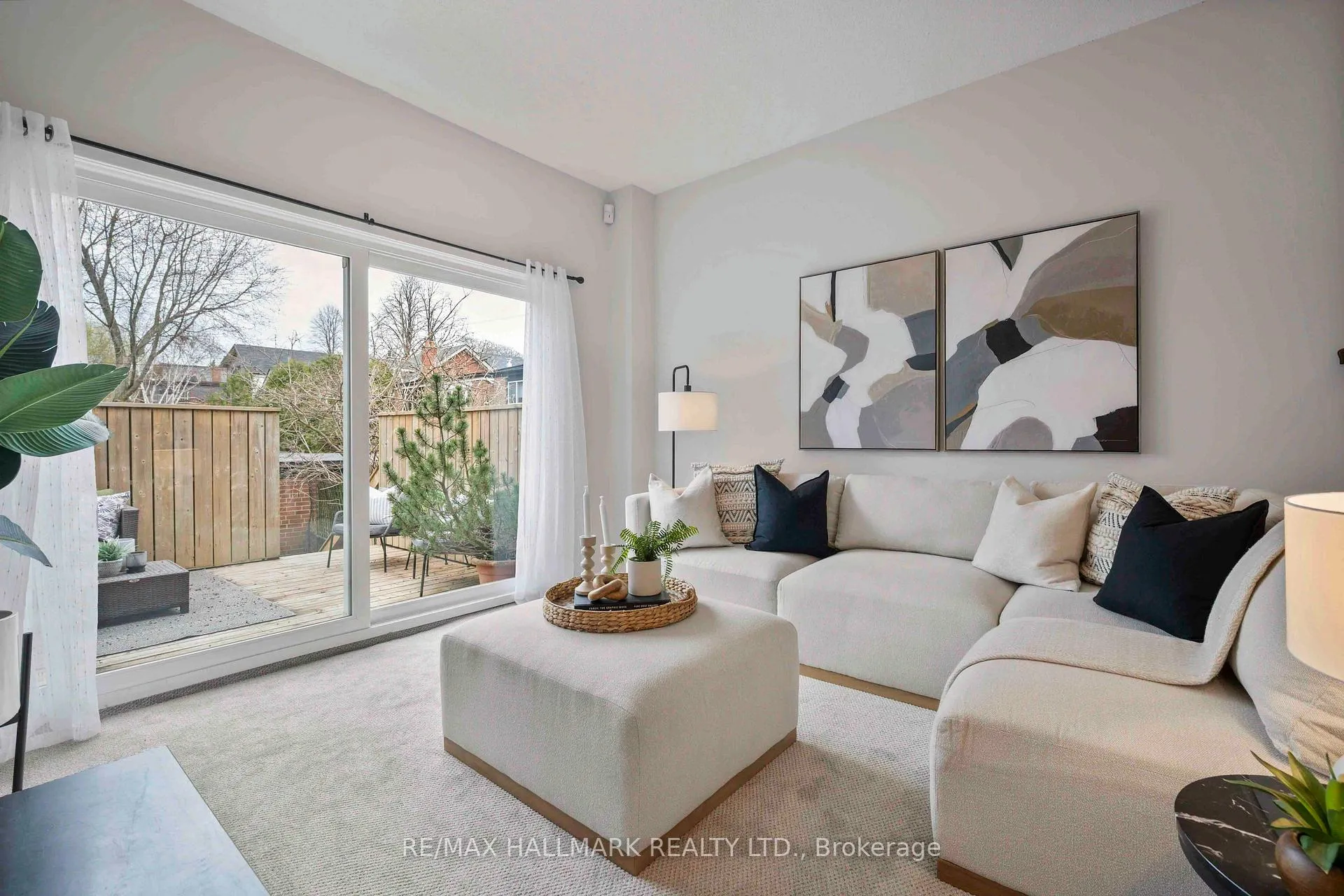 Photo 13 of 455 Broadview Avenue, Toronto, North Riverdale — HOMEH