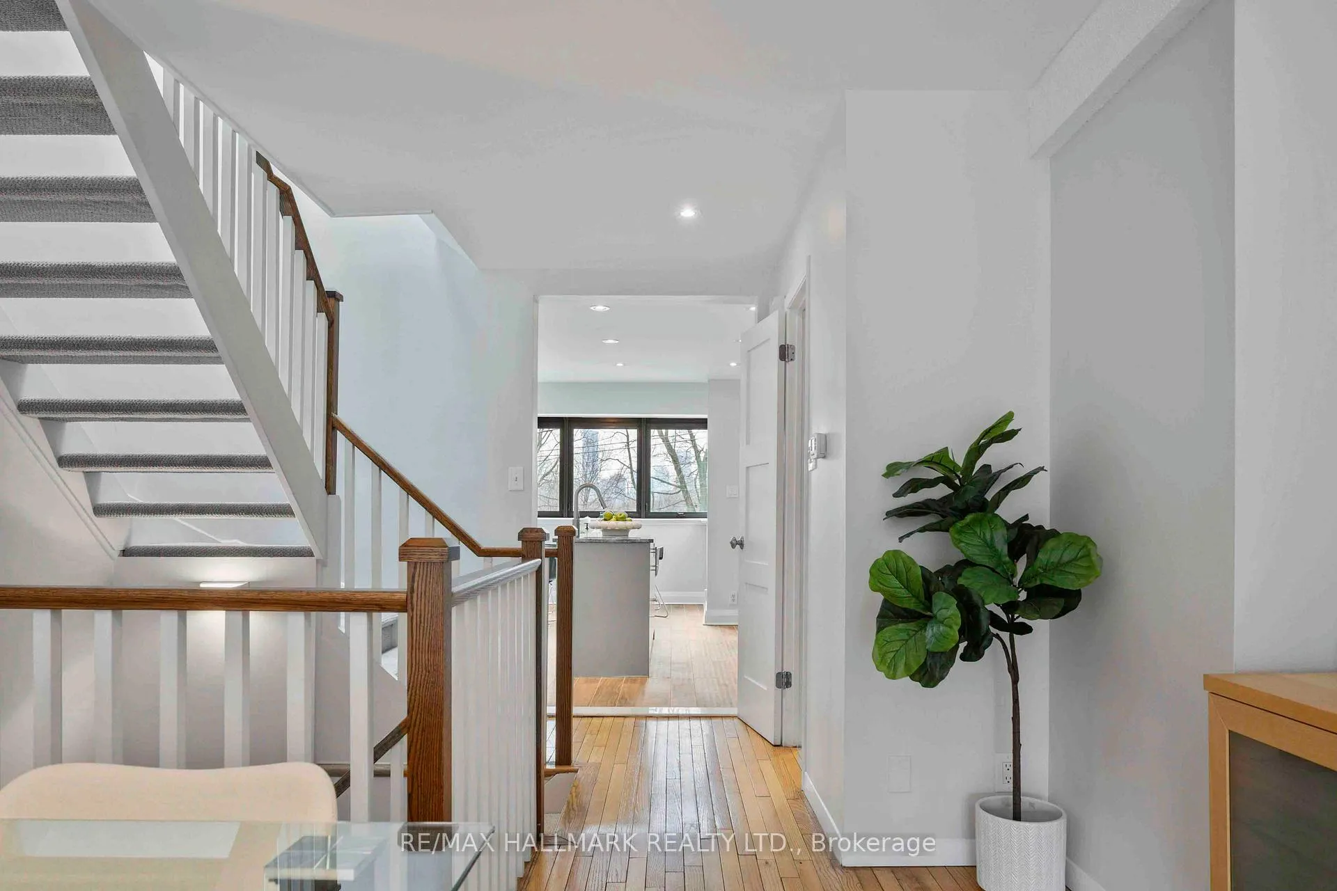 Photo 17 of 455 Broadview Avenue, Toronto, North Riverdale — HOMEH