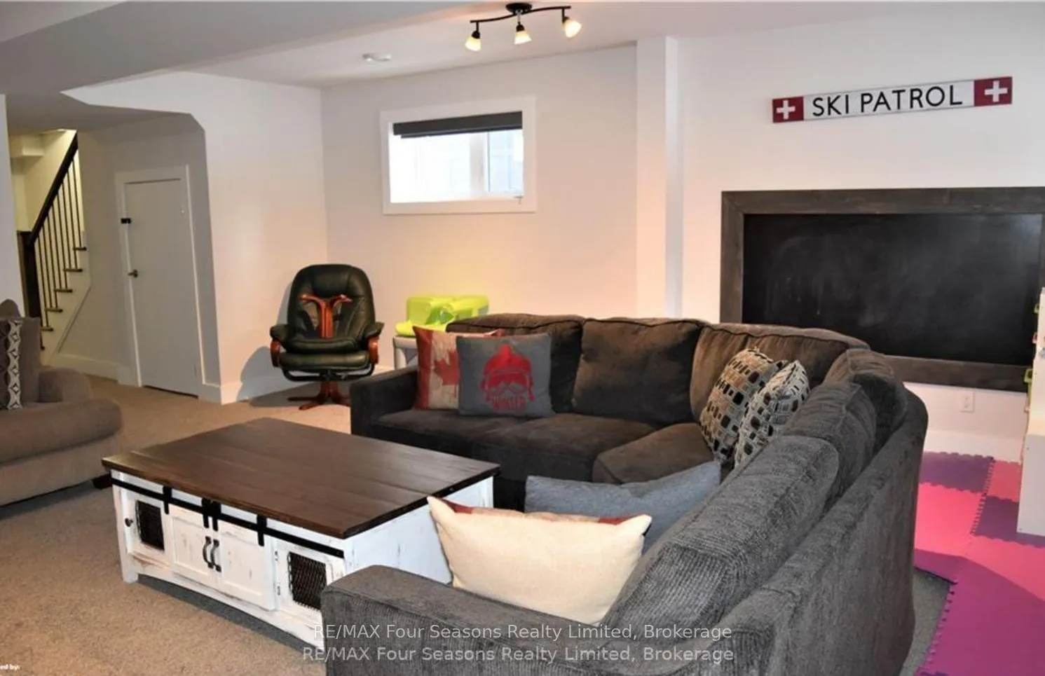 Photo 15 of 309 Yellow Birch Crescent, Blue Mountains — HOMEH