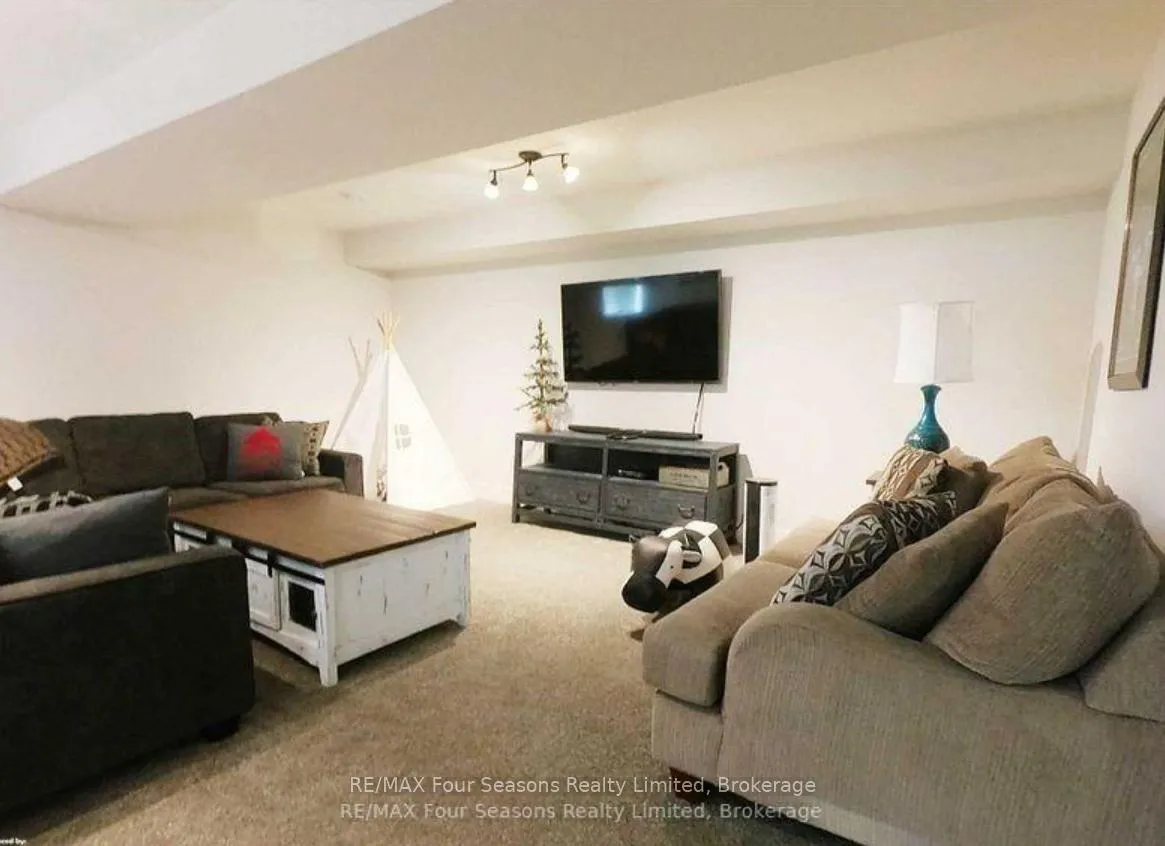 Photo 16 of 309 Yellow Birch Crescent, Blue Mountains — HOMEH
