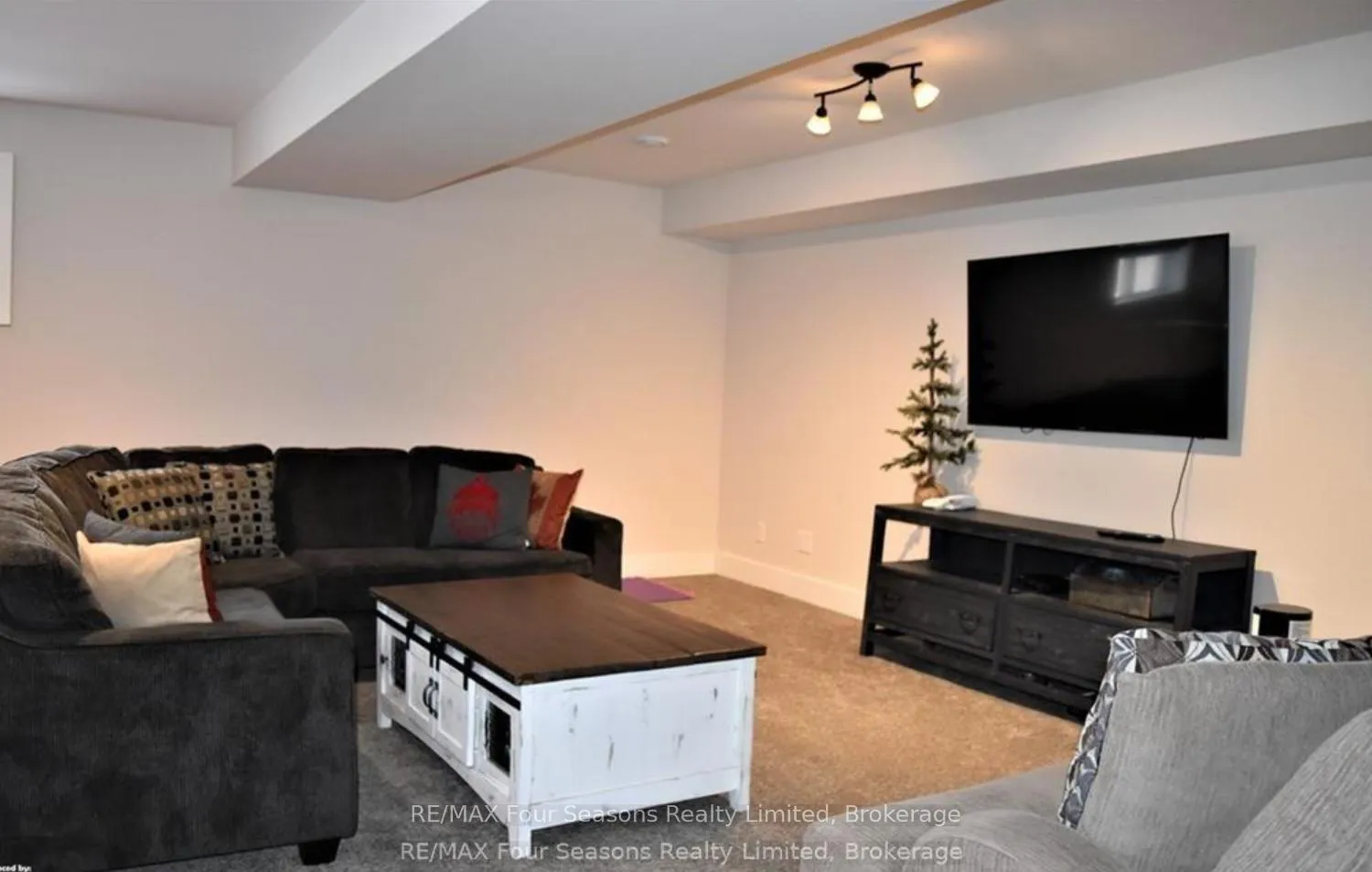 Photo 17 of 309 Yellow Birch Crescent, Blue Mountains — HOMEH