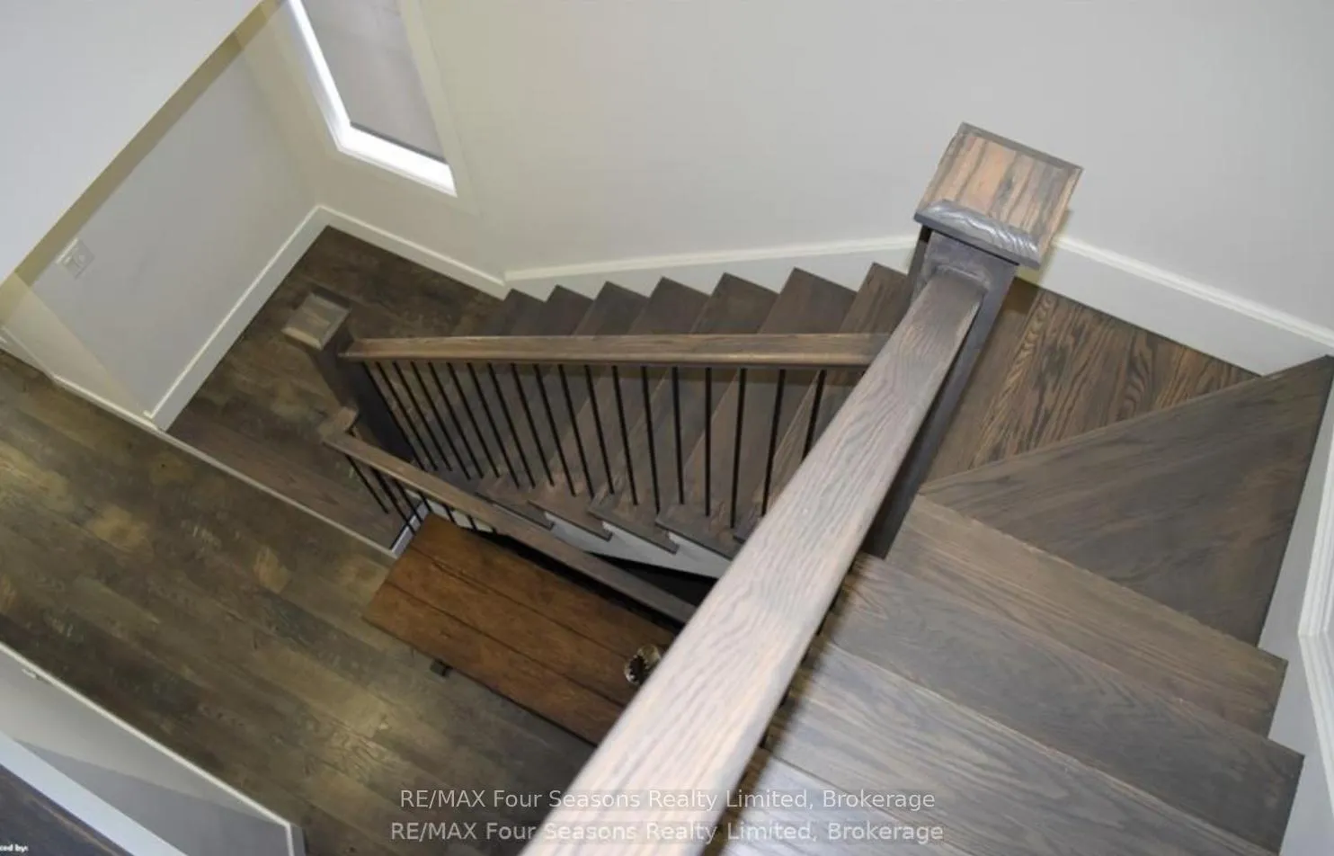 Photo 23 of 309 Yellow Birch Crescent, Blue Mountains — HOMEH