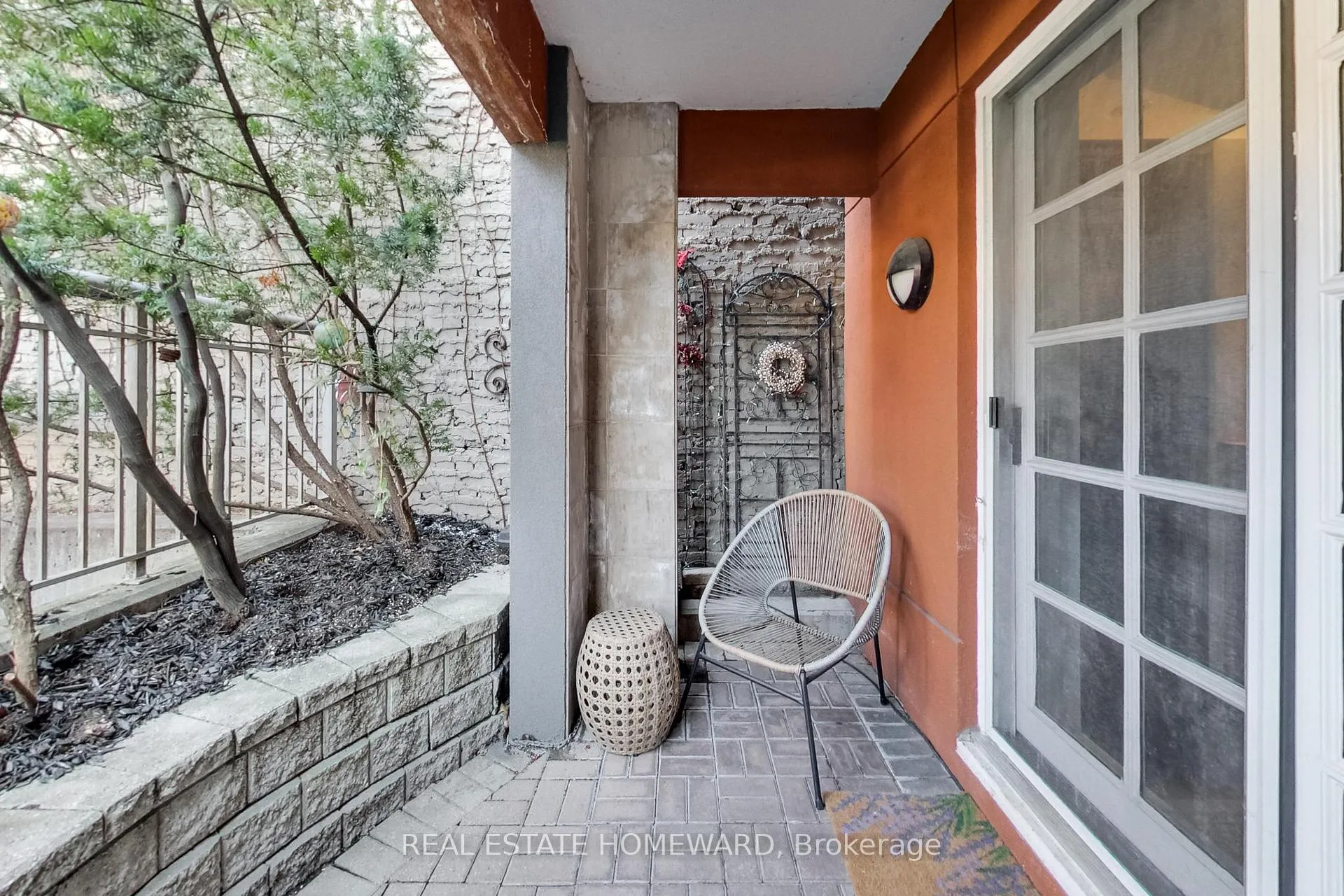 Photo 6 of Unit 101, 2371 Queen Street E, Toronto, The Beaches — HOMEH