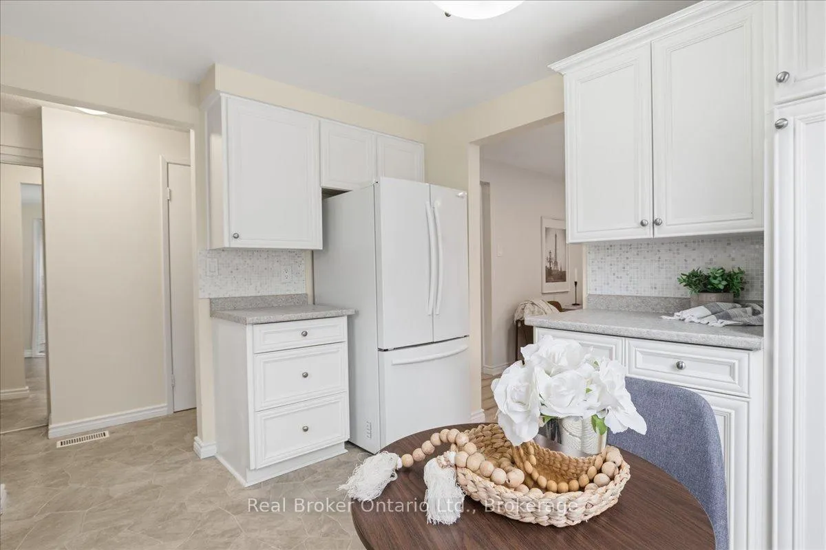 Photo 1 of Unit 5, 415 Morgan Avenue, Kitchener — HOMEH