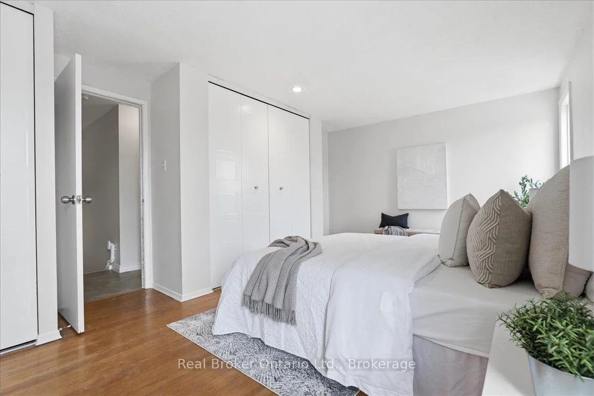 Photo 16 of Unit 5, 415 Morgan Avenue, Kitchener — HOMEH