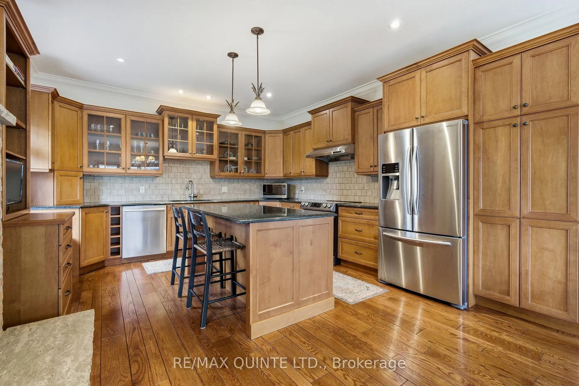 Photo 22 of 42 Queen Street, Belleville, Belleville Ward — HOMEH