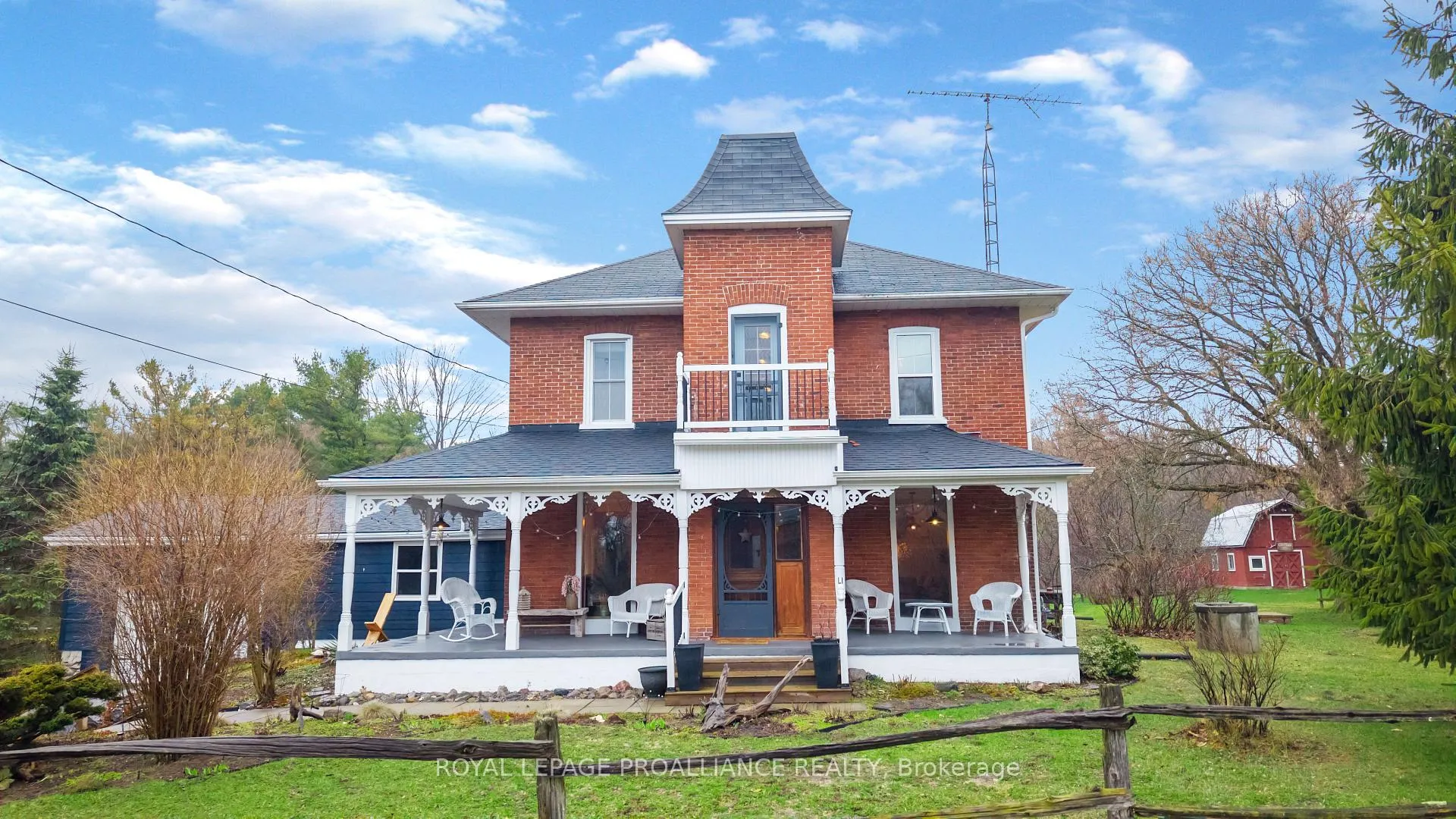 Front of 16366 Country Road 2