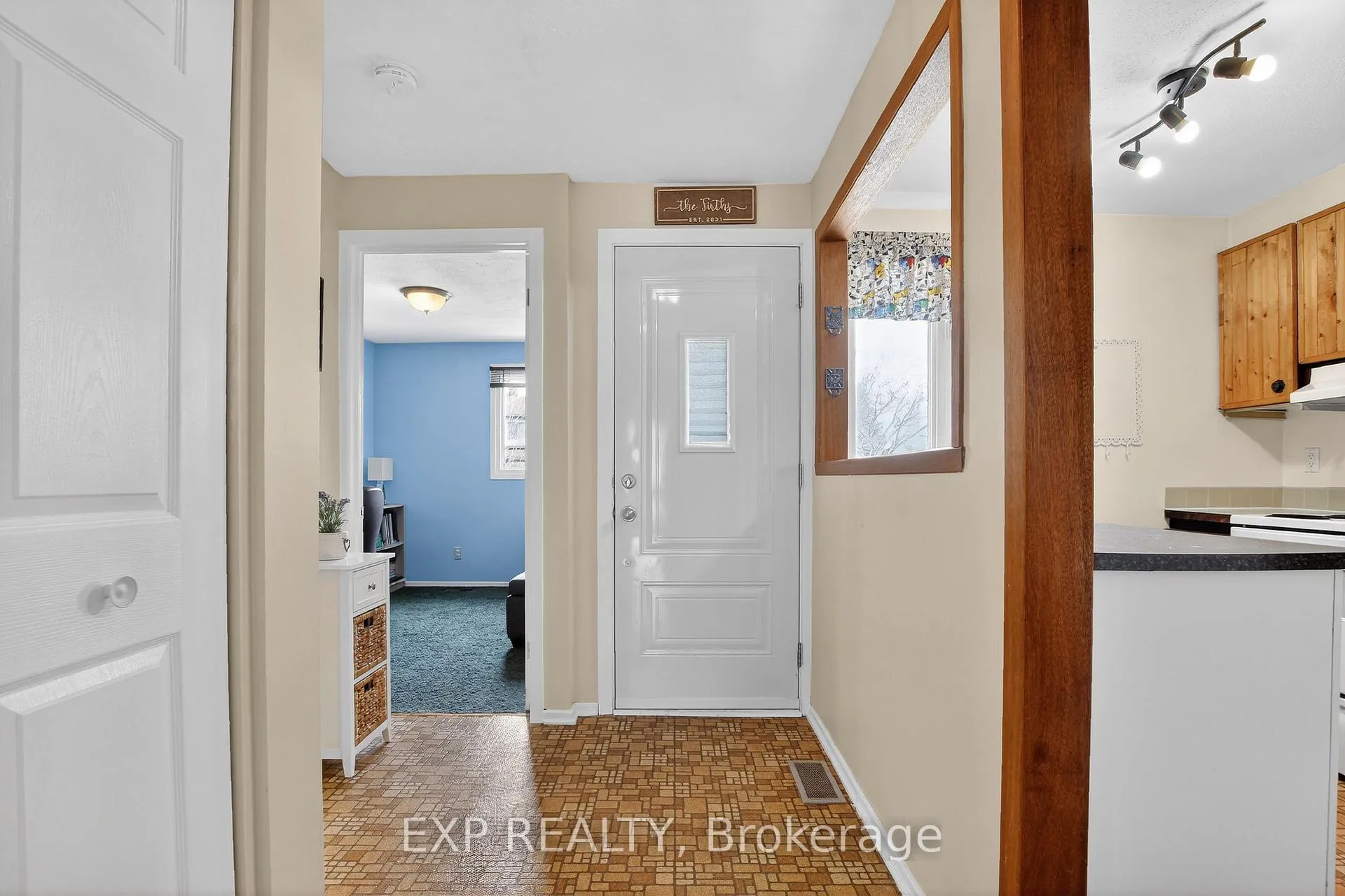 Photo 2 of Unit 70, 42F Benlea Drive, Ottawa, Tanglewood — HOMEH