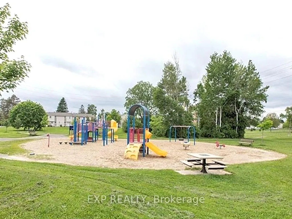Photo 28 of Unit 70, 42F Benlea Drive, Ottawa, Tanglewood — HOMEH