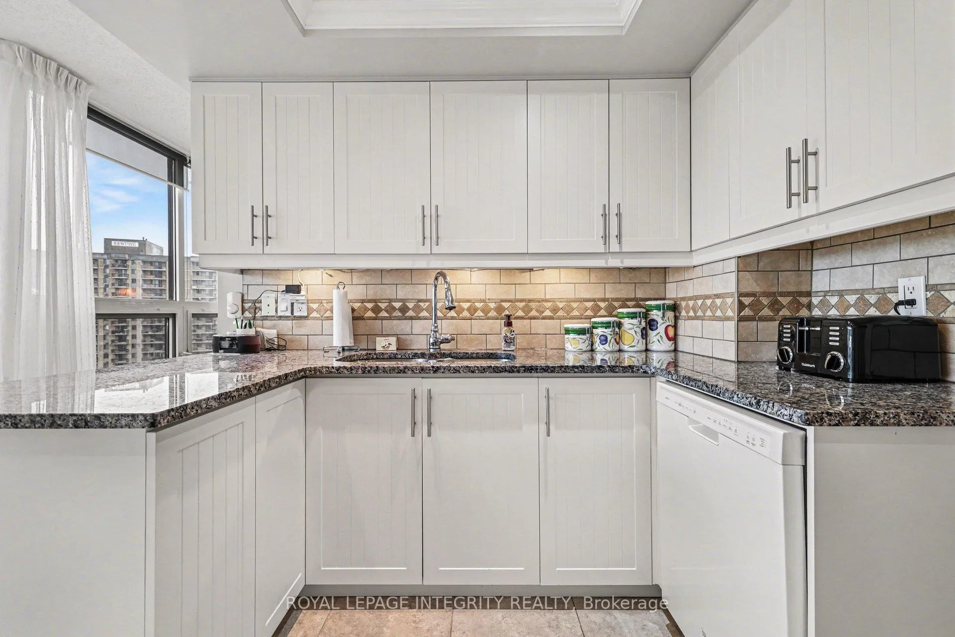Photo 7 of Unit 1905, 1510 Riverside Drive, Ottawa, Riverview Park — HOMEH