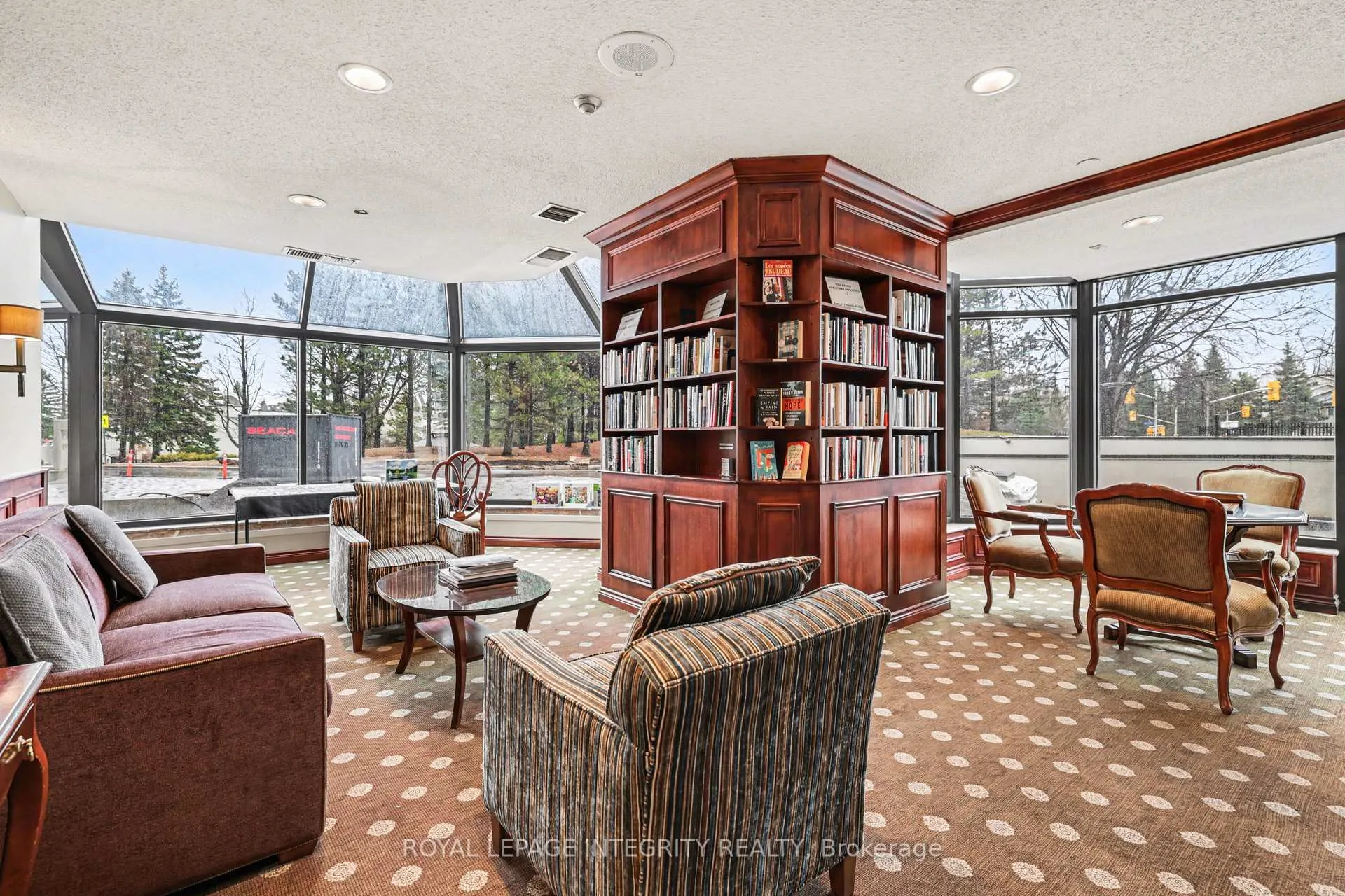 Photo 25 of Unit 1905, 1510 Riverside Drive, Ottawa, Riverview Park — HOMEH