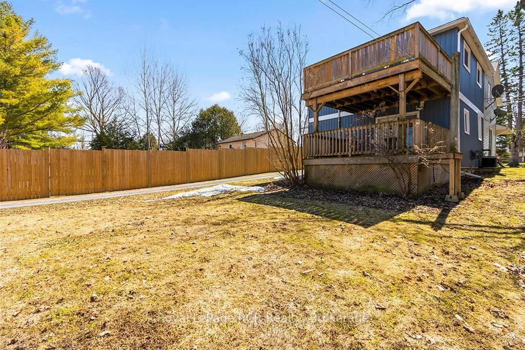 Photo 71 of 144 Loucks Lane, Chatsworth — HOMEH