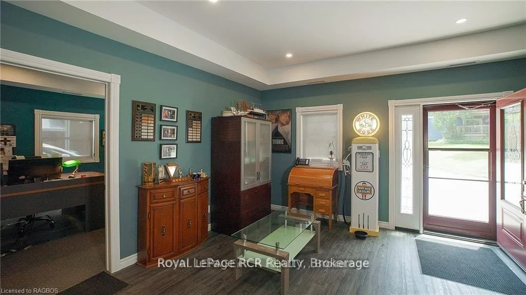 Photo 18 of 144 Loucks Lane, Chatsworth — HOMEH