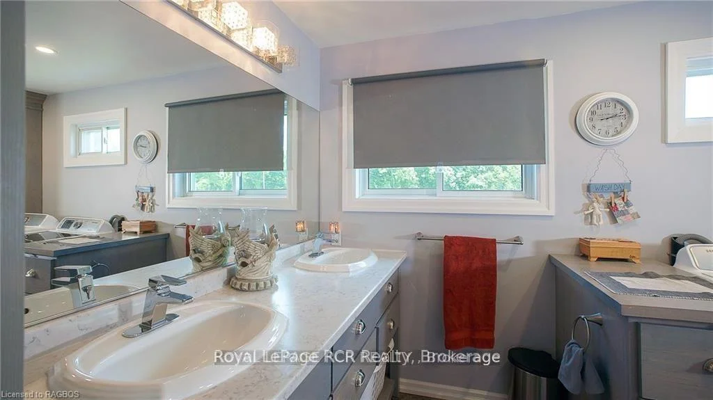 Photo 25 of 144 Loucks Lane, Chatsworth — HOMEH