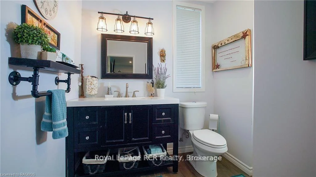 Photo 32 of 144 Loucks Lane, Chatsworth — HOMEH