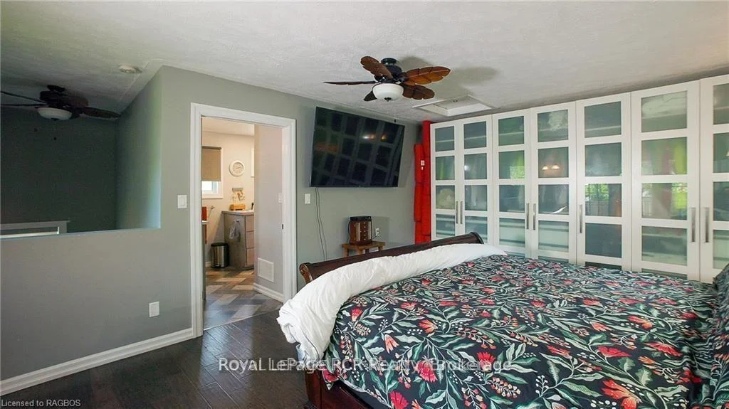 Photo 35 of 144 Loucks Lane, Chatsworth — HOMEH