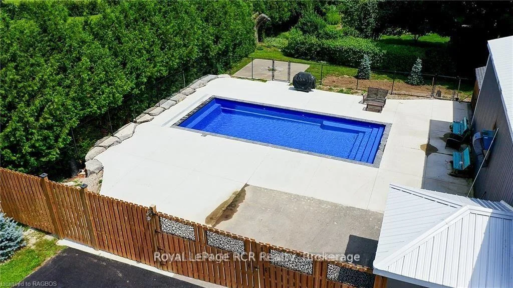 Photo 43 of 144 Loucks Lane, Chatsworth — HOMEH