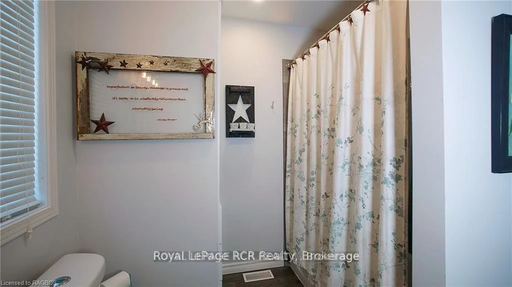 Photo 74 of 144 Loucks Lane, Chatsworth — HOMEH