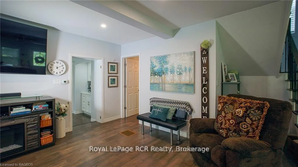 Photo 87 of 144 Loucks Lane, Chatsworth — HOMEH