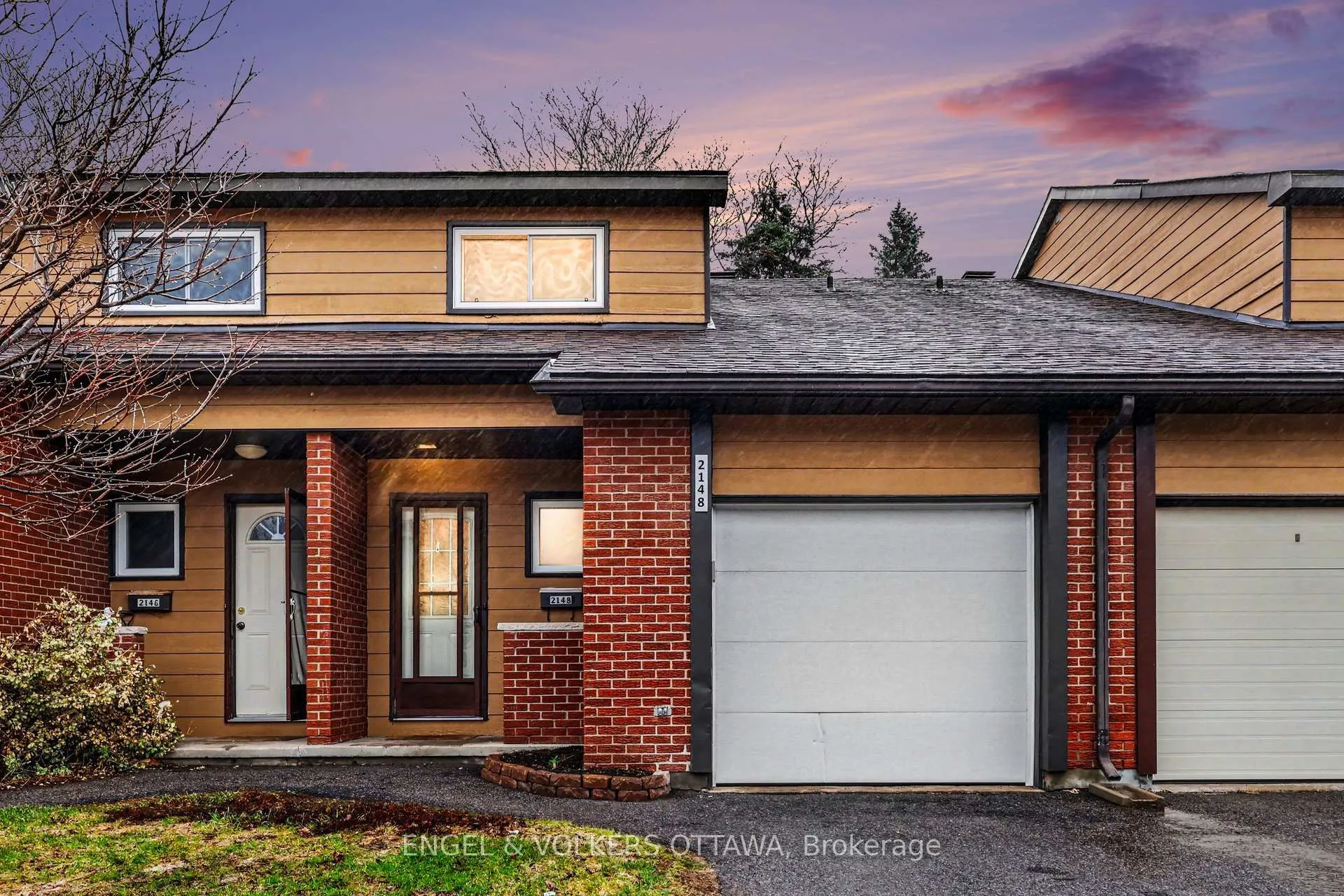 Photo 1 of 2148 Orient Park Drive, Ottawa, Blackburn Hamlet (South) — HOMEH