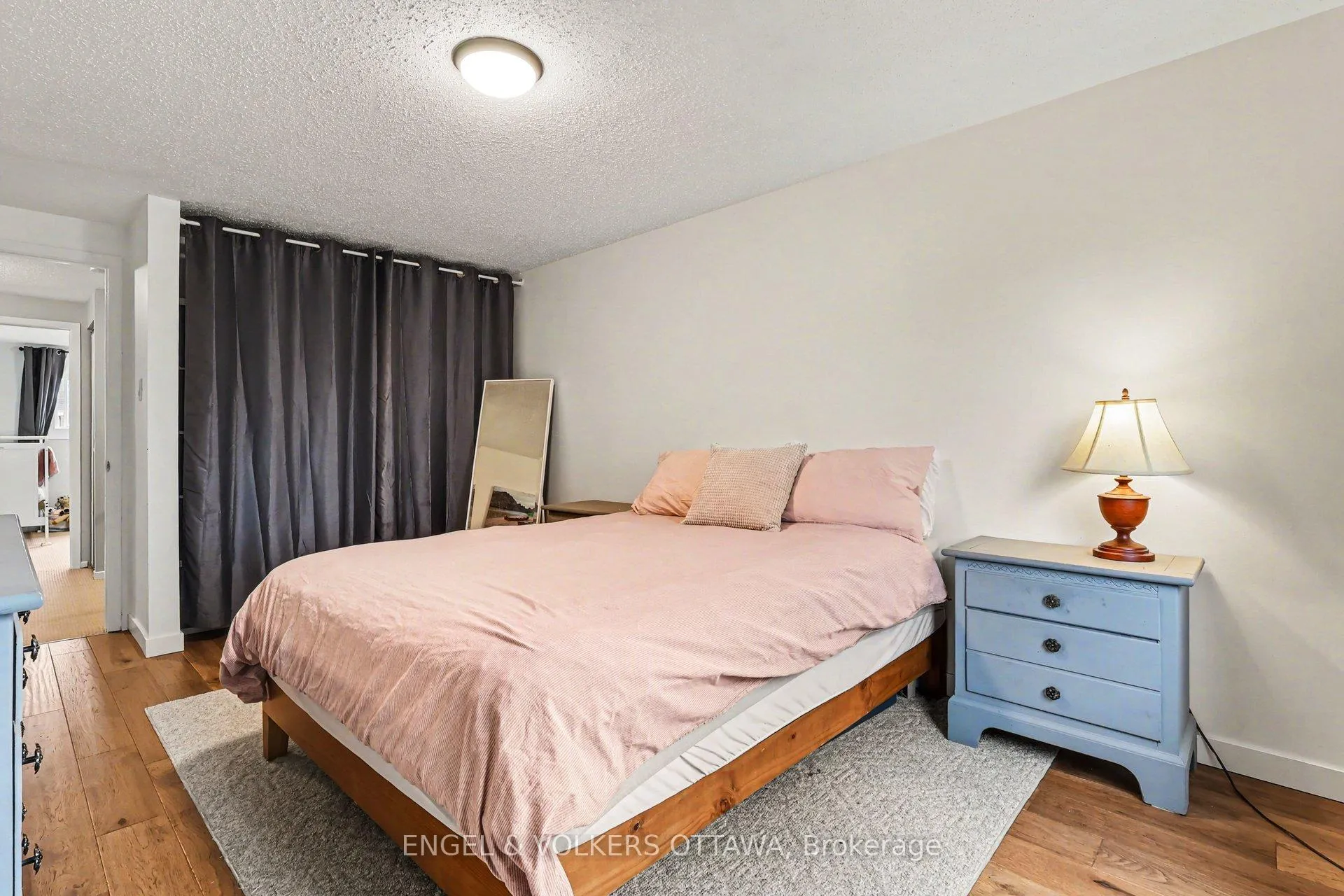 Photo 14 of 2148 Orient Park Drive, Ottawa, Blackburn Hamlet (South) — HOMEH