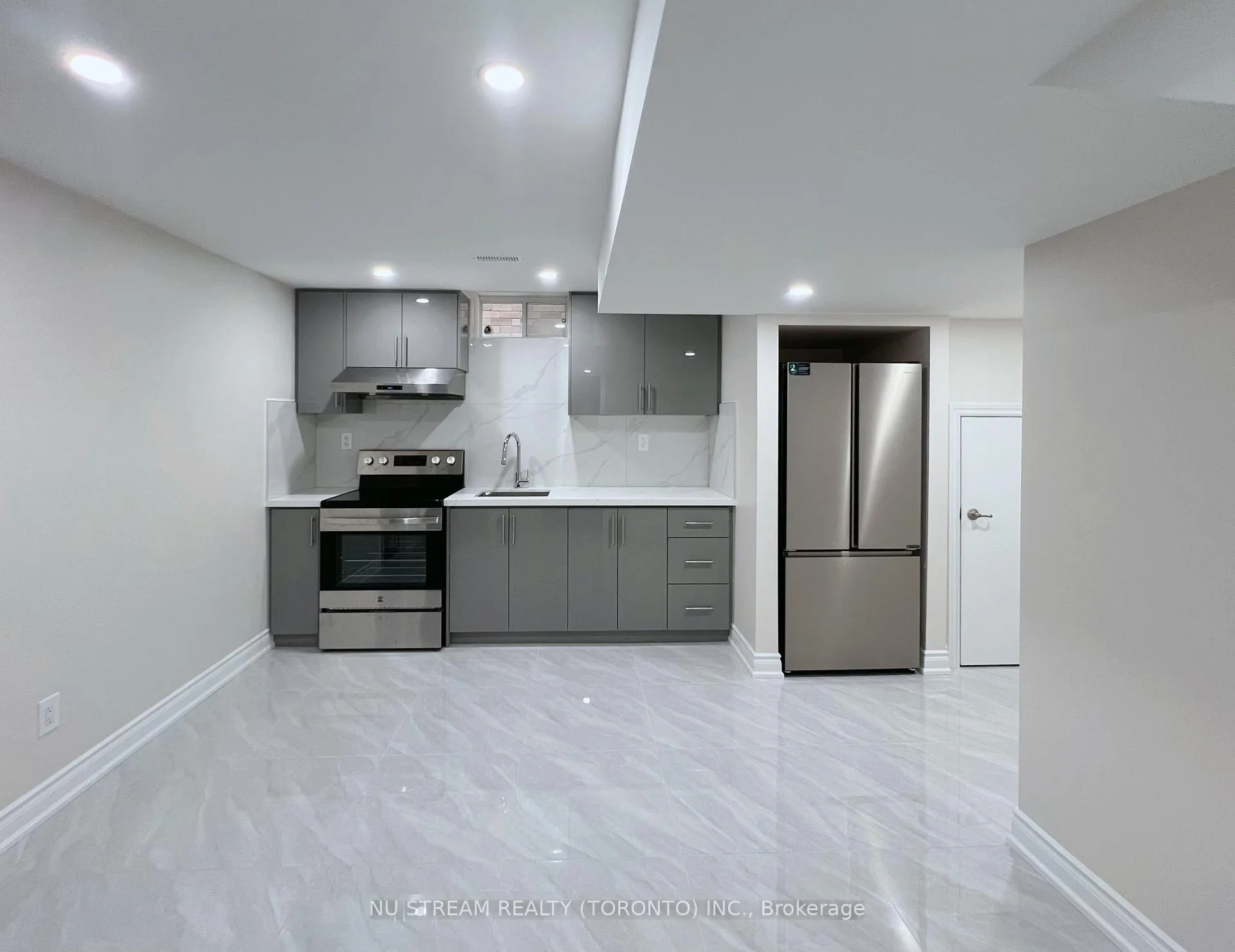 Photo 2 of Unit Bsmt, 133 Jinnah Avenue, Markham, Middlefield — HOMEH