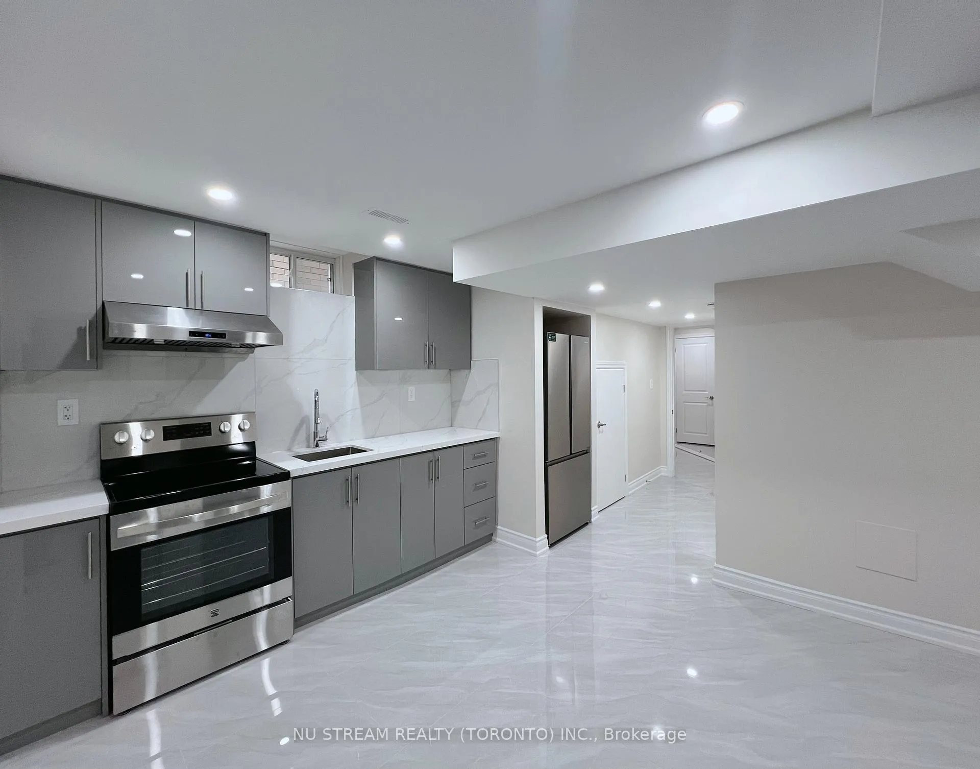 Photo 8 of Unit Bsmt, 133 Jinnah Avenue, Markham, Middlefield — HOMEH