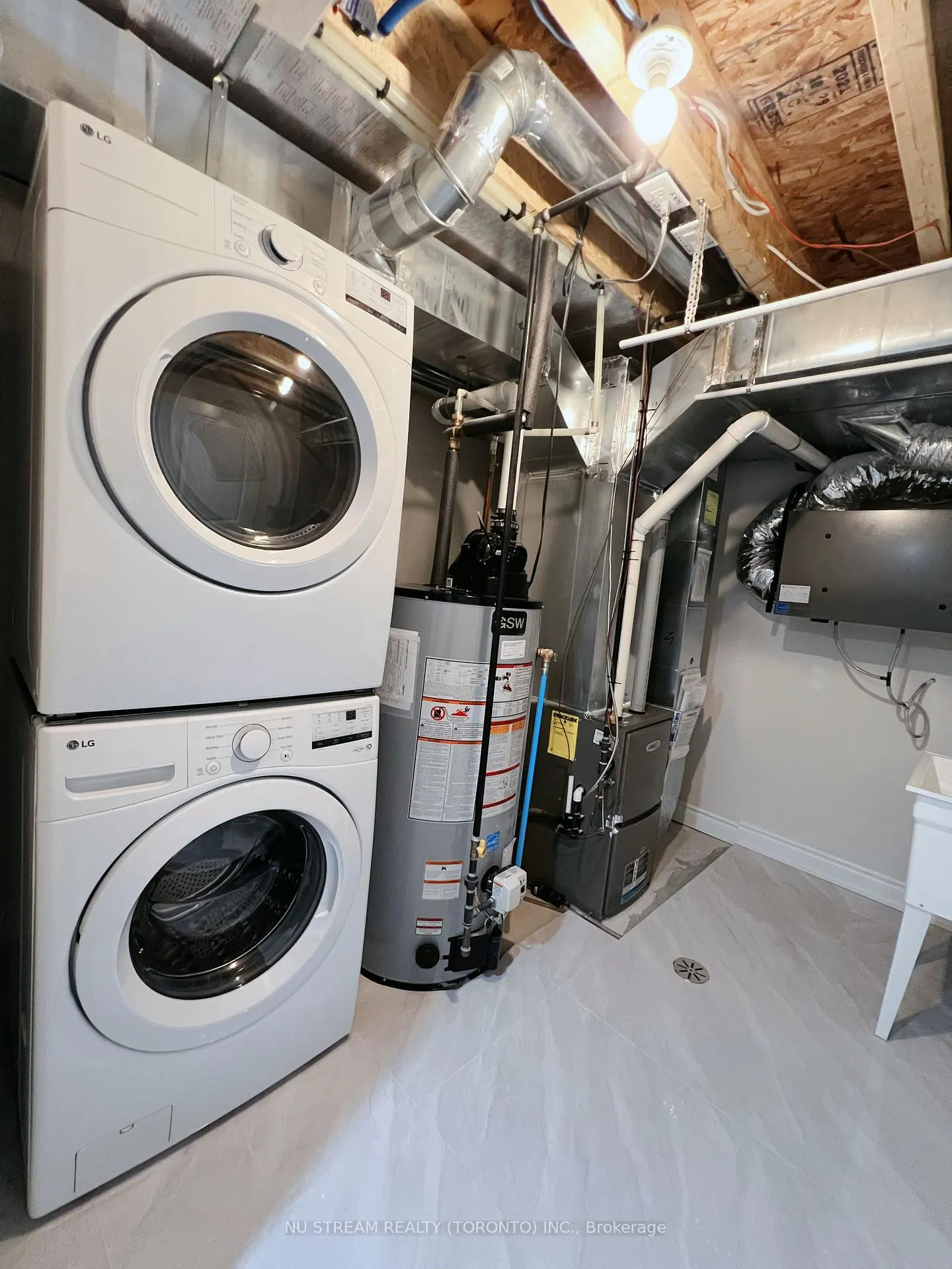 Photo 10 of Unit Bsmt, 133 Jinnah Avenue, Markham, Middlefield — HOMEH