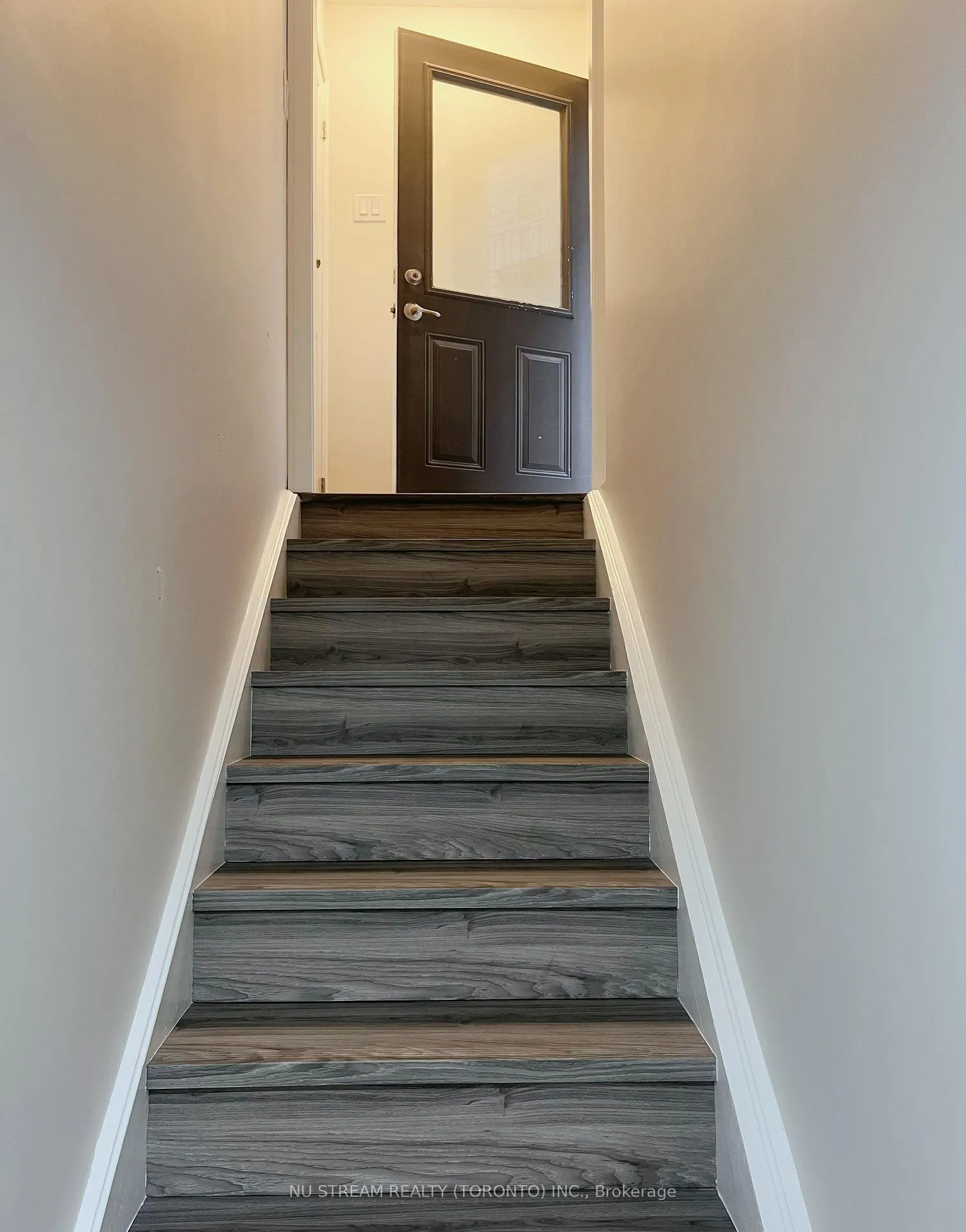 Photo 11 of Unit Bsmt, 133 Jinnah Avenue, Markham, Middlefield — HOMEH