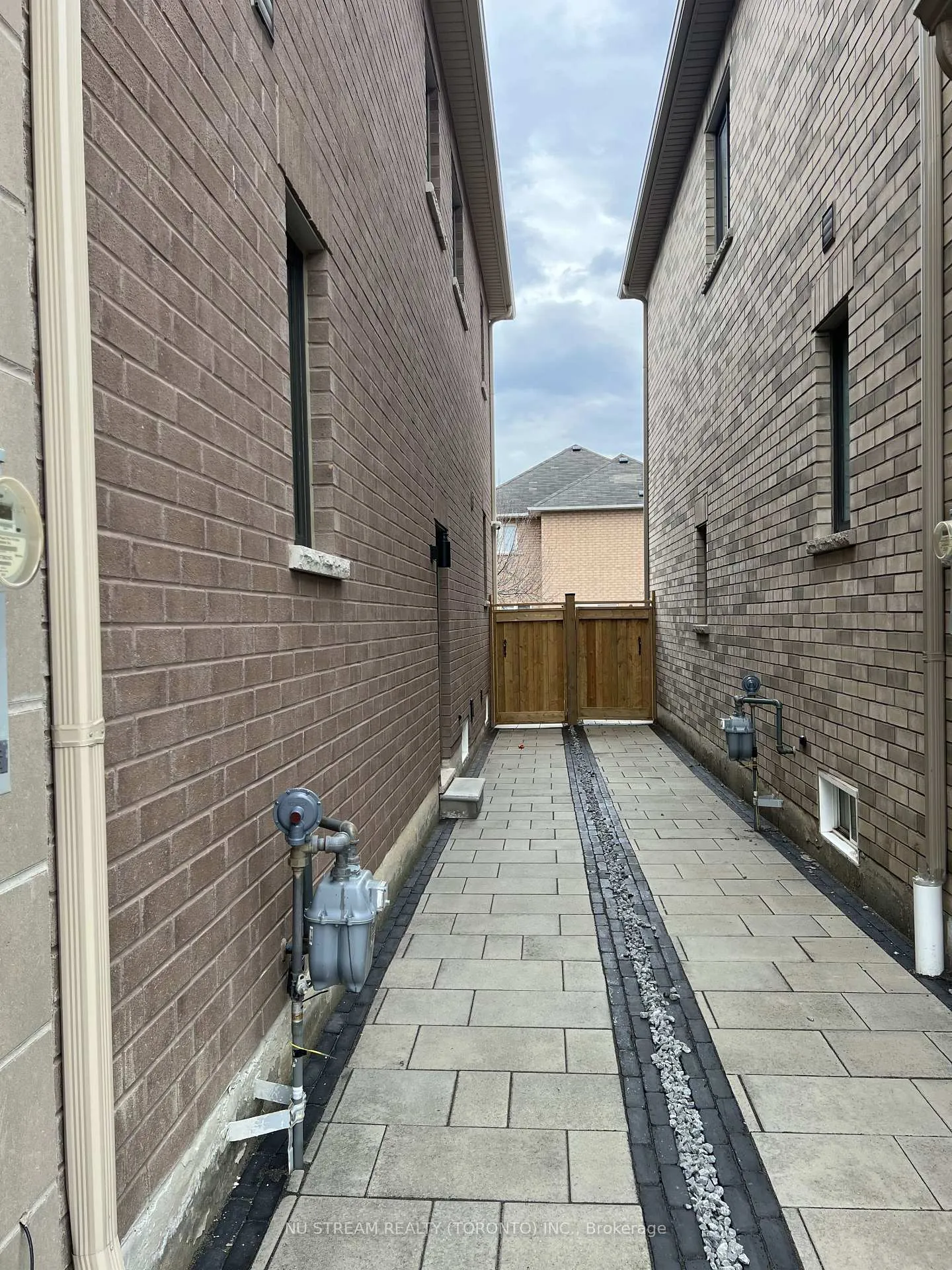 Photo 13 of Unit Bsmt, 133 Jinnah Avenue, Markham, Middlefield — HOMEH
