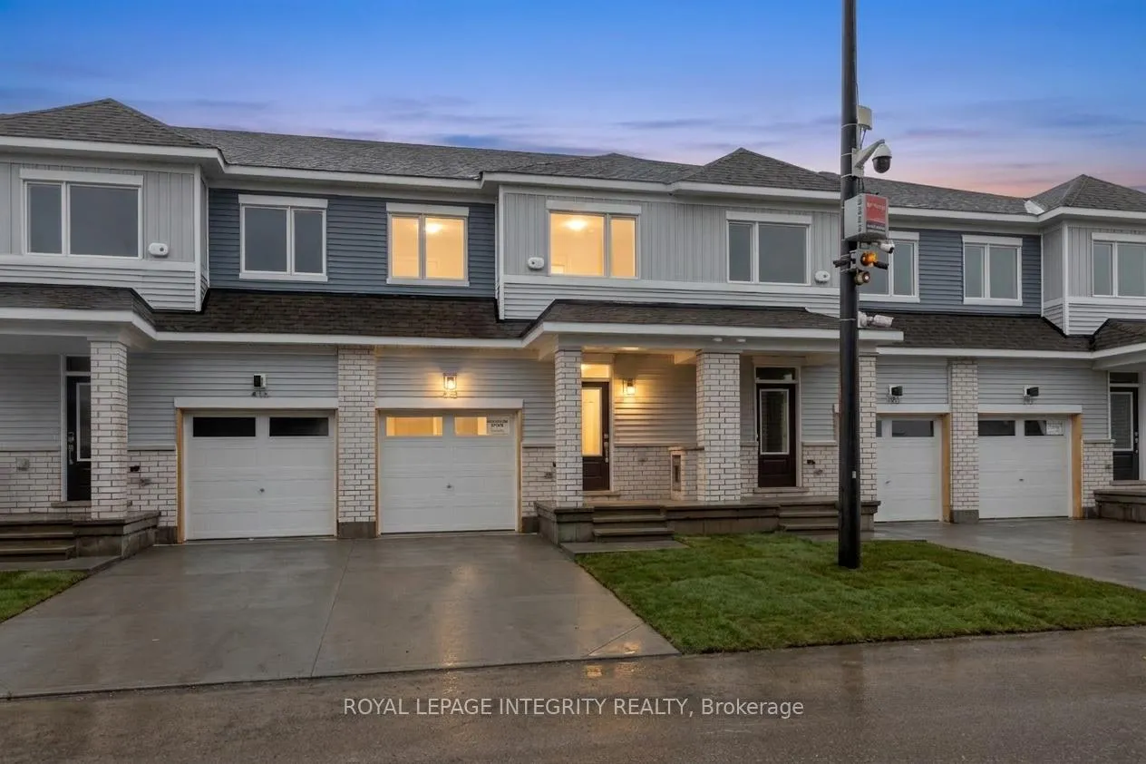 Front of 418 Les Emmerson Drive