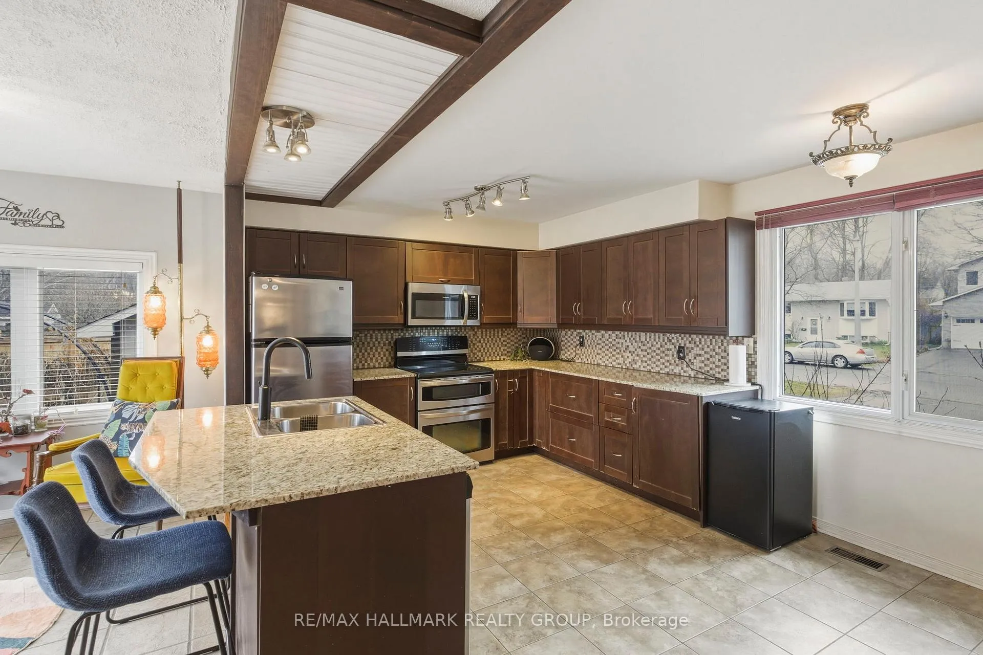 Photo 5 of 265 Kingston Crescent, Prescott — HOMEH