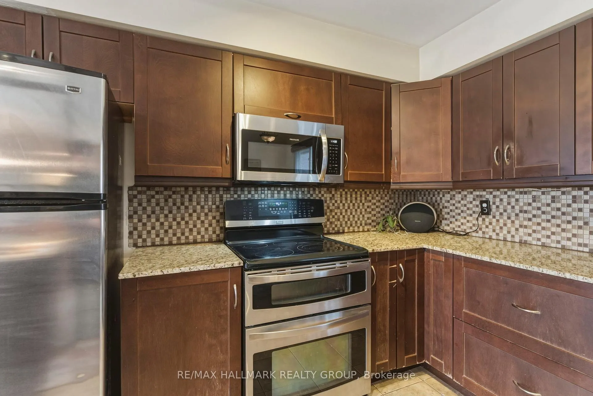 Photo 6 of 265 Kingston Crescent, Prescott — HOMEH