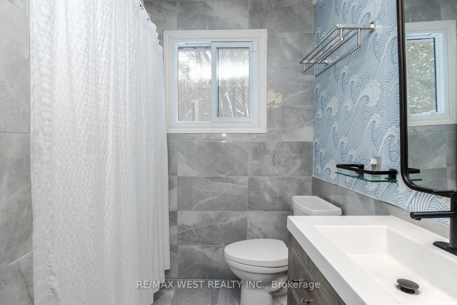 Photo 25 of 169 Bayview Avenue E, Tay, Rural Tay — HOMEH