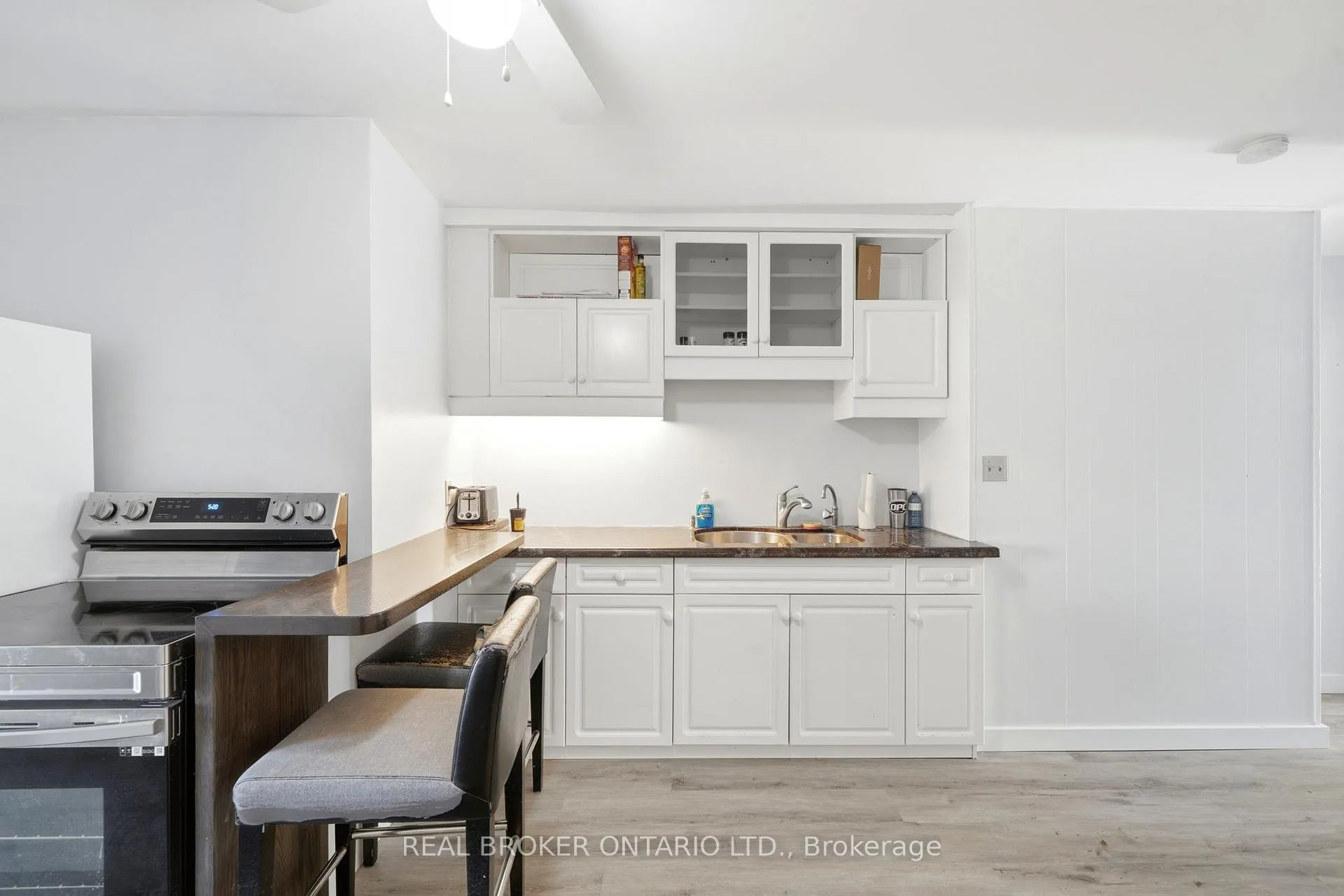 Photo 11 of 2039 Victoria Street, Howick — HOMEH