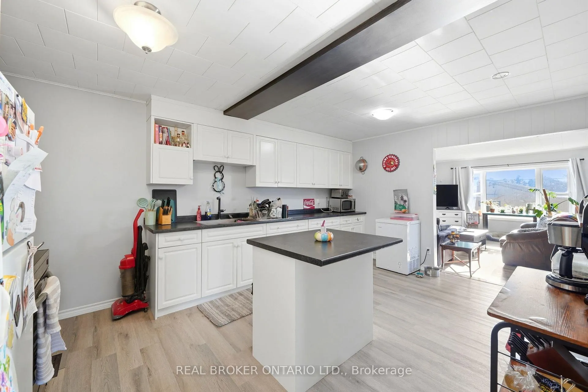 Photo 33 of 2039 Victoria Street, Howick — HOMEH