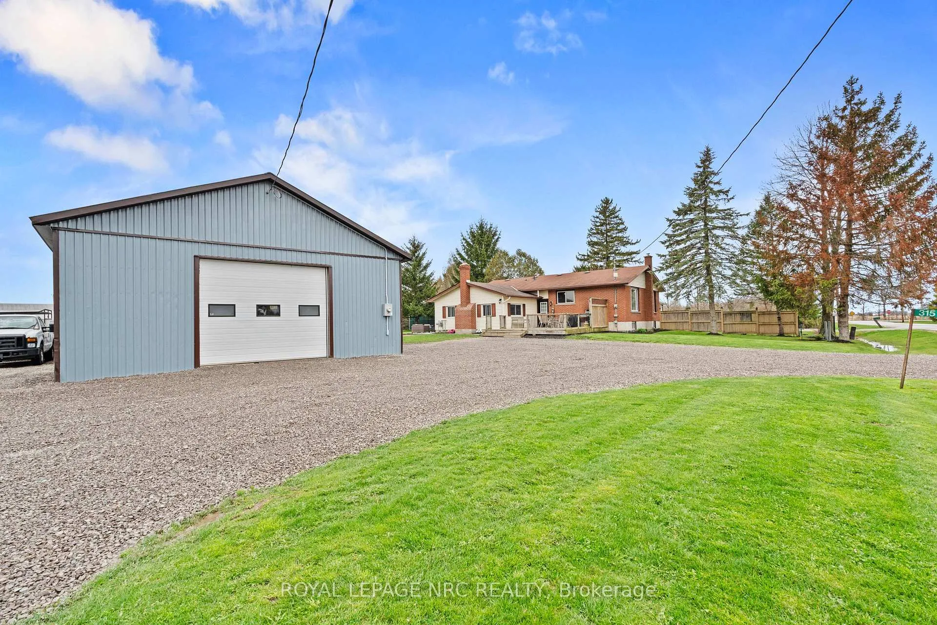 Photo 2 of 315 Mclaughlin Road, Haldimand, Dunnville — HOMEH