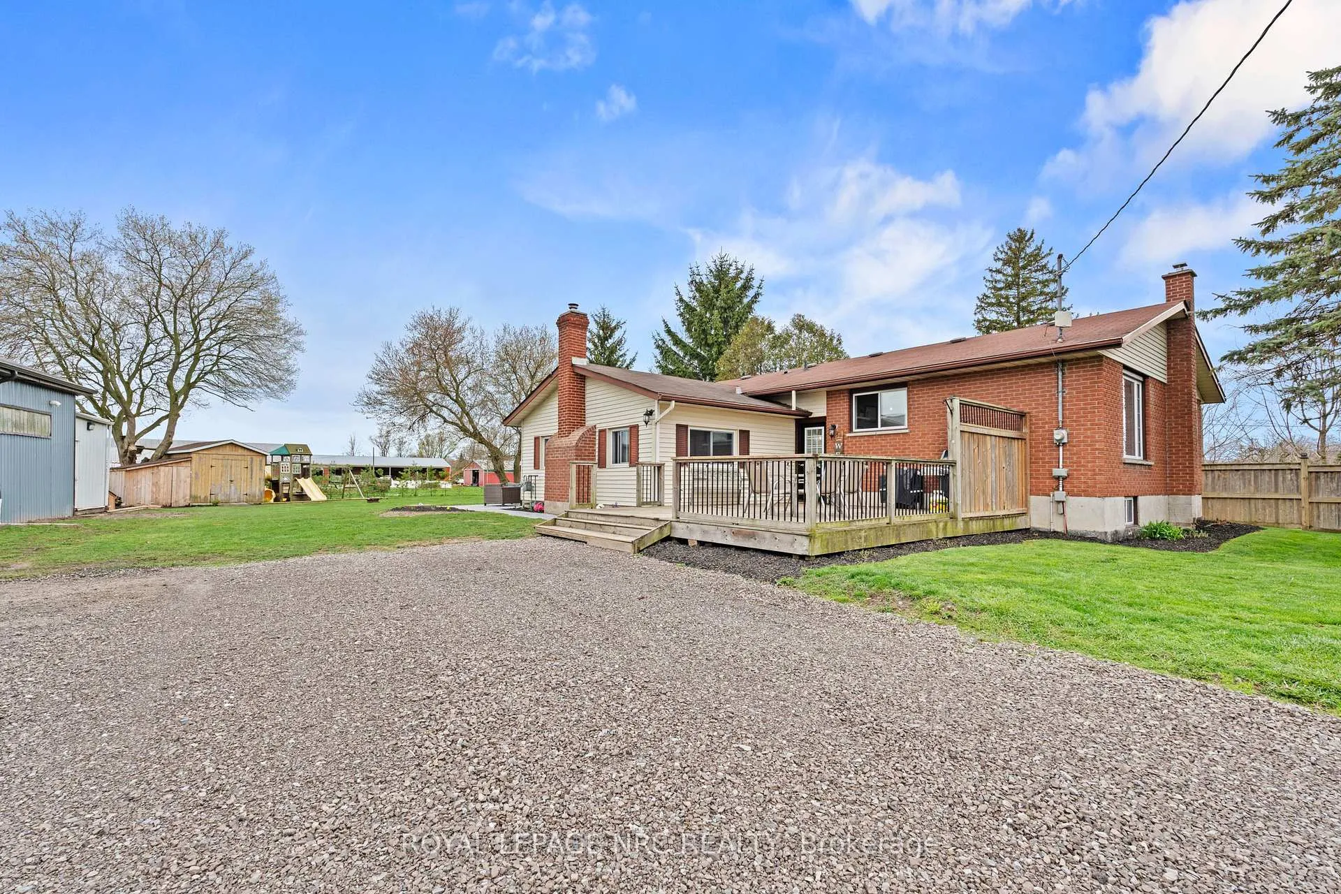 Photo 3 of 315 Mclaughlin Road, Haldimand, Dunnville — HOMEH