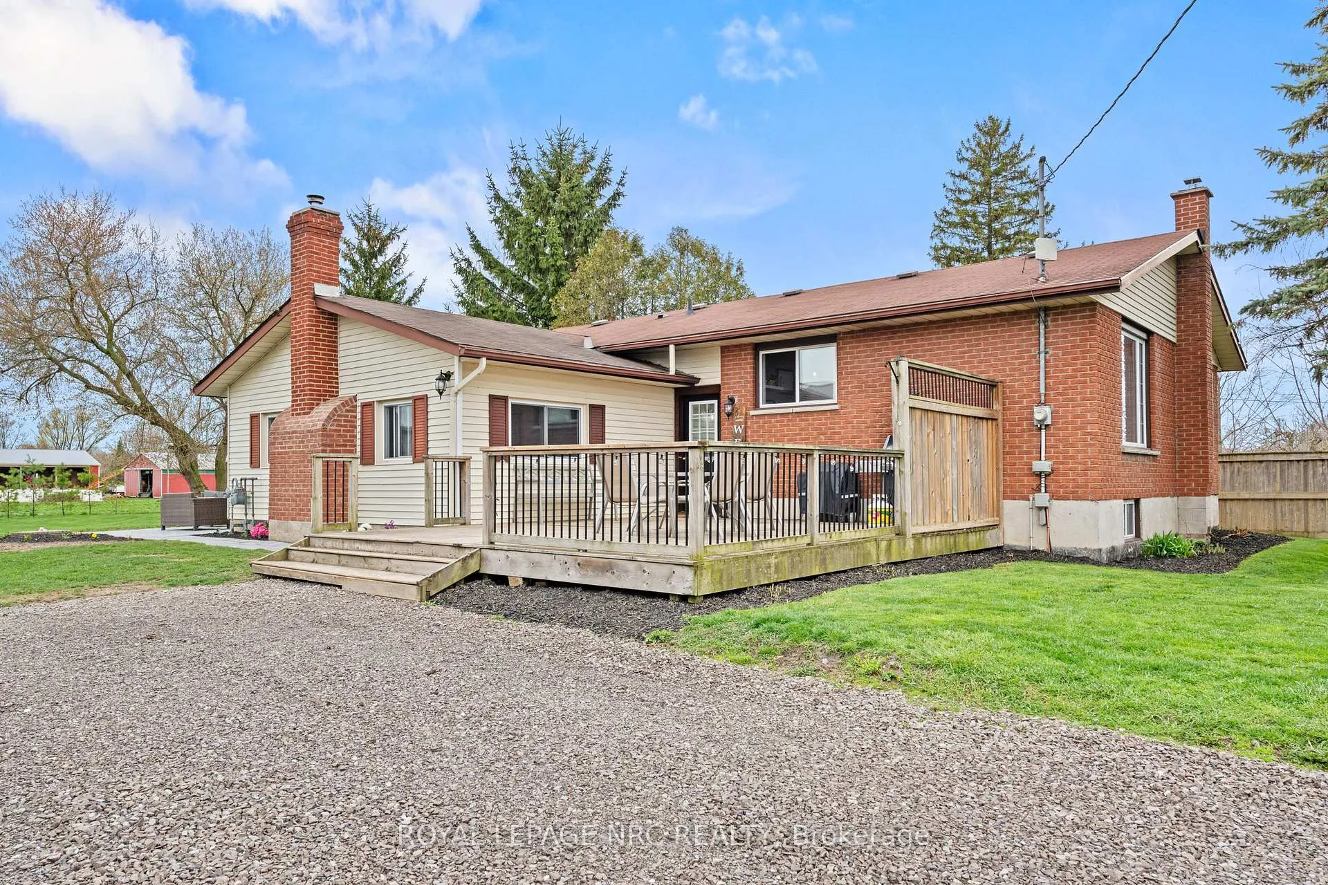 Photo 4 of 315 Mclaughlin Road, Haldimand, Dunnville — HOMEH