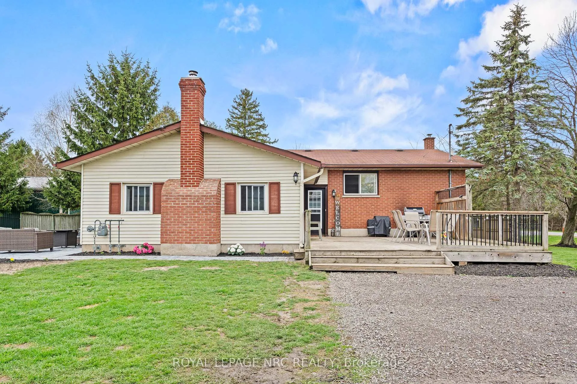 Photo 5 of 315 Mclaughlin Road, Haldimand, Dunnville — HOMEH